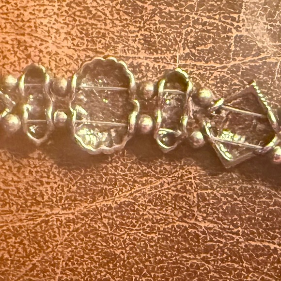 Premier Designs Jasper, Epidot, Antique Silver Plate Bracelet - Picture 5 of 6